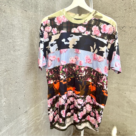 Rare Givenchy × Riccardo Tisci Multi Floral Camo T-shirt - Picture 2 of 5